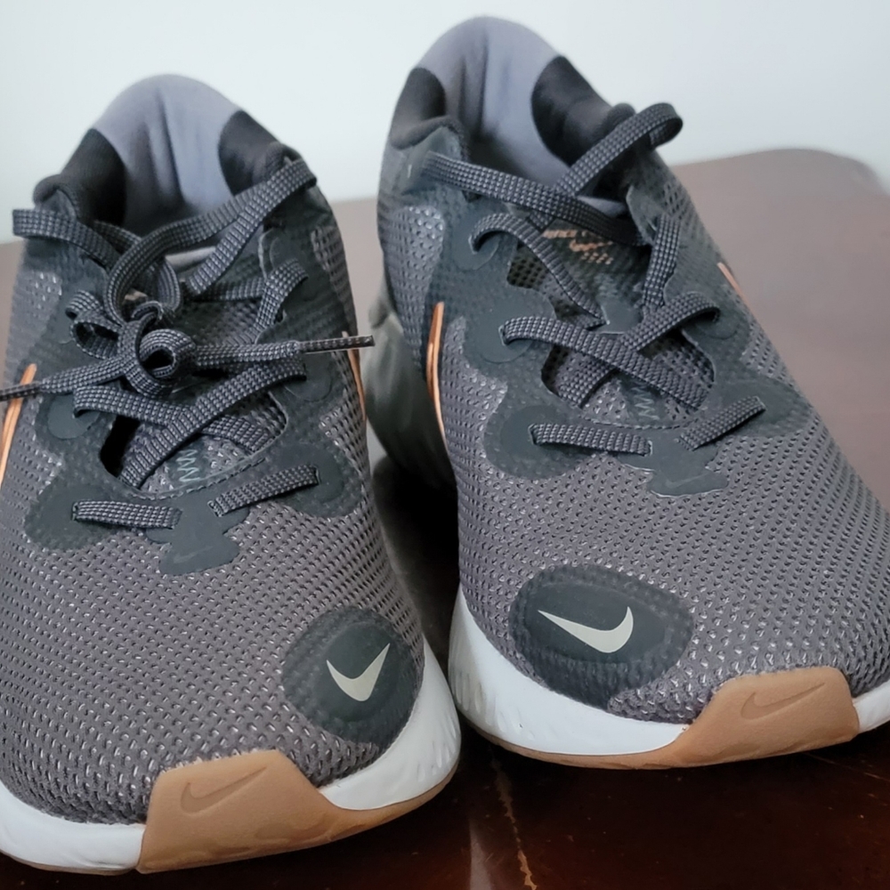 Nike Zooms, 14, Dark and light grey